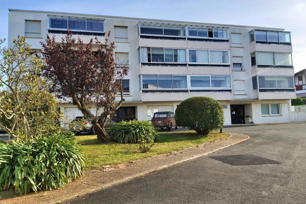 Appartement A Hendaye Avec Piscine Et A Cote De La Plage Exterior foto